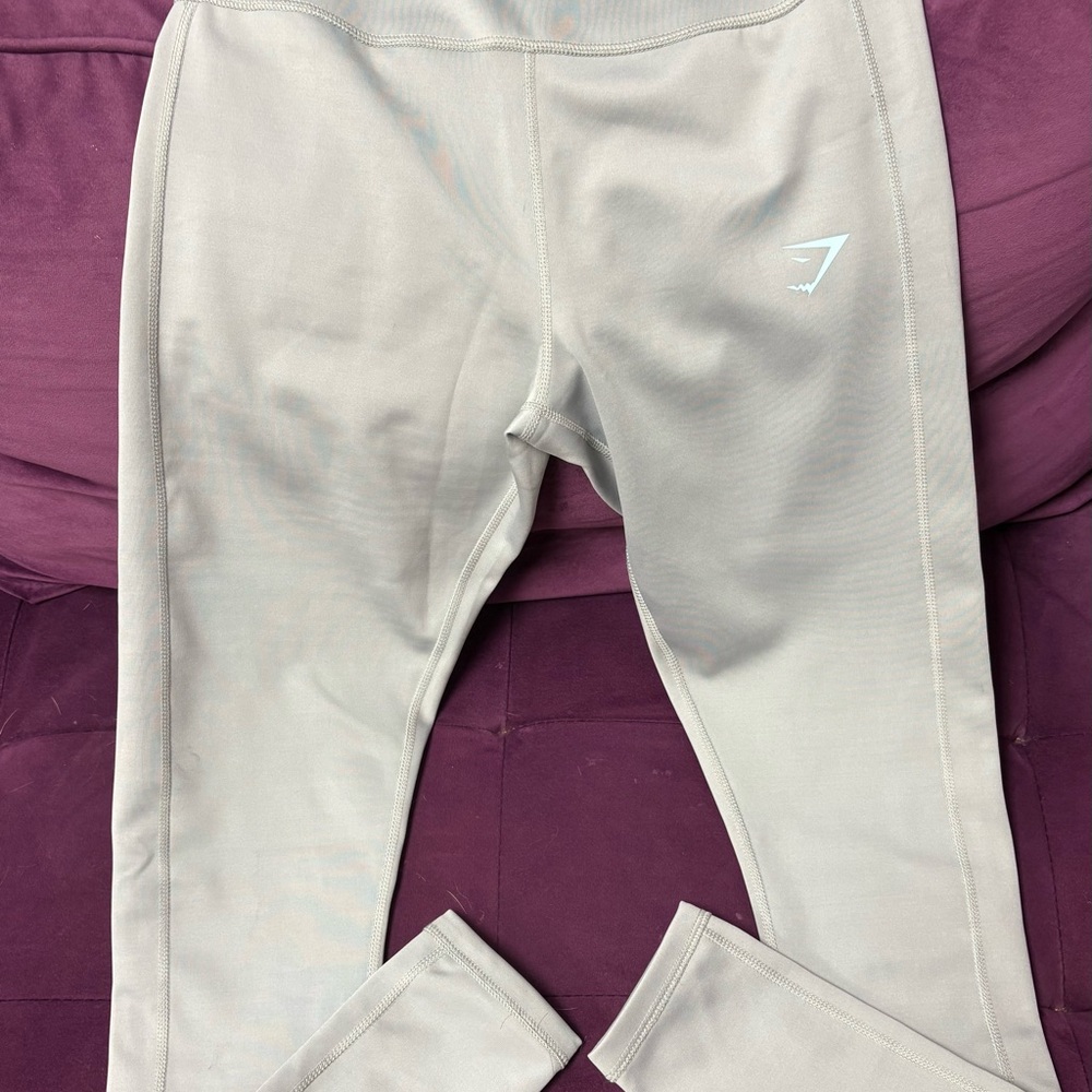 Gymshark Women’s Reversible Leggings - Picture 2 of 10